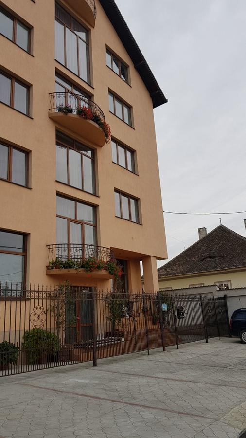 W&K " Centru Istoric Sibiu Hotel Buitenkant foto